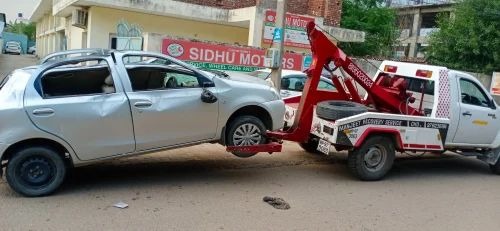 Accident car towing in Miryalaguda